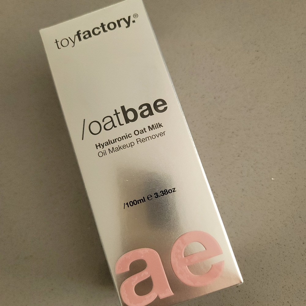 toyfactory. | Oat Bae Hyaluronic Oat Milk Oil Makeup Remover NIB